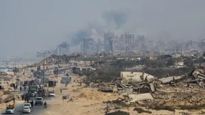 Smoke rises during an Israeli military operation in Gaza City, as seen from the central Gaza Strip September 27, 2025. REUTERS/Mahmoud Issa/Mahmoud Issa