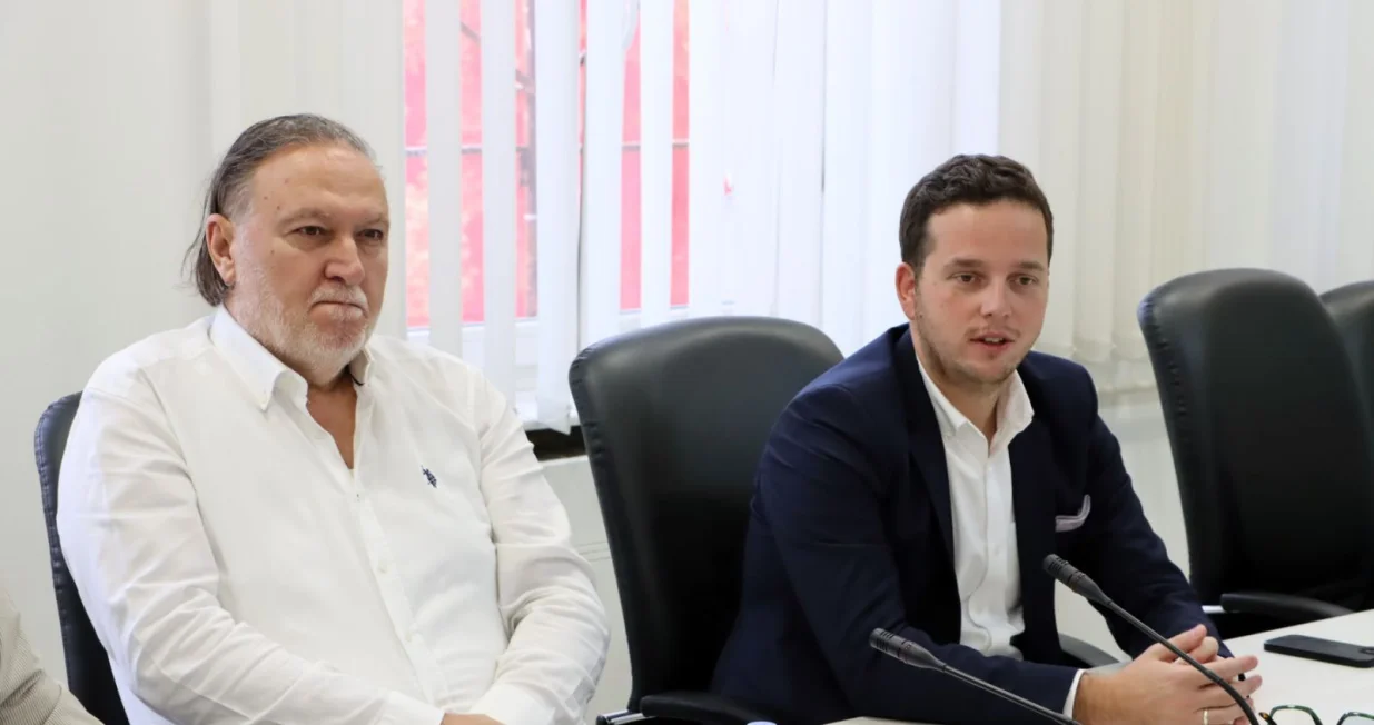 Mladen Pandurević/Vlada Ks