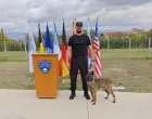 Pripadnik Granične policije BiH Nurija Agić i službeni pas Rik/Granična Policija Bih 