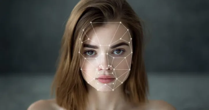 djevojka sa vještačkom inteligencijom/