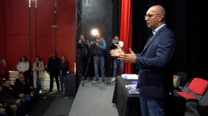 Grad Tuzla nastavlja borbu protiv aerozagađenja: Potpisani ugovori sa građanima/