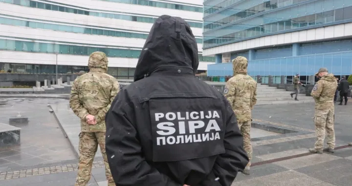 protesti policija/ Didier Torche/