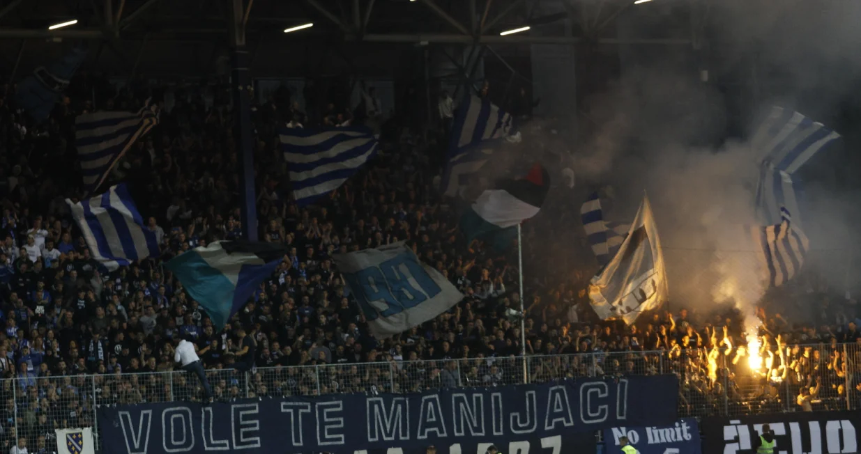 Manijaci na derbiju/Foto: 