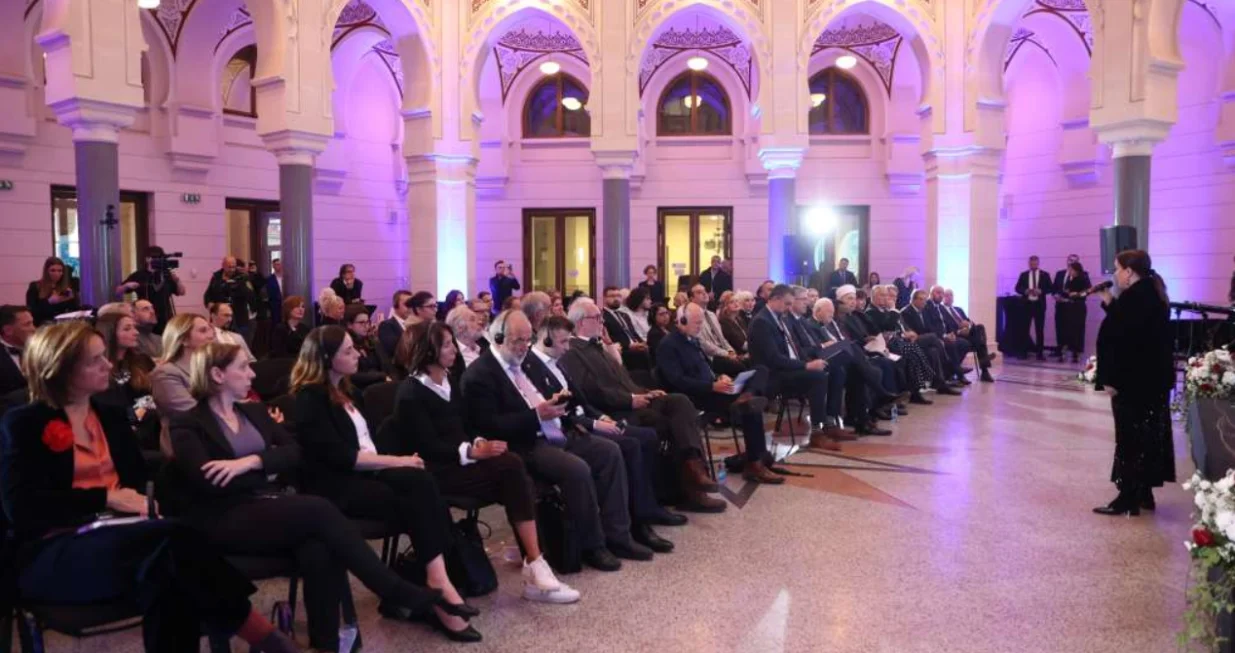 Vijećnica, Međunarodni skup, poruka mira, Sarajevo/