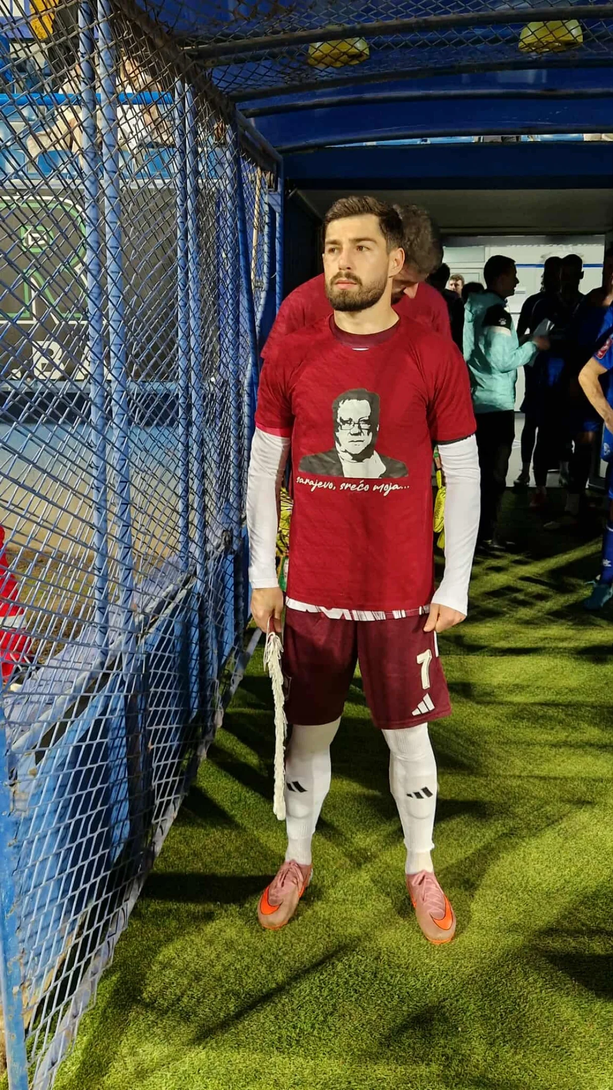 Igrači Sarajeva u posebnim majicama/Foto: 