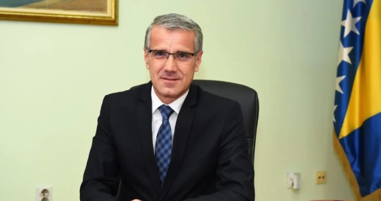 Duratović: Nisam prisustvovao raspravi o izvječtaju komisije o Srebrenici/SDPBiH/