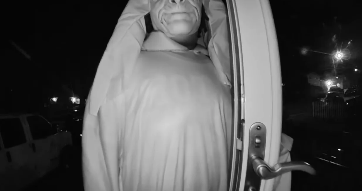 Jedan od jezivo prerušenih likova/Wusa9