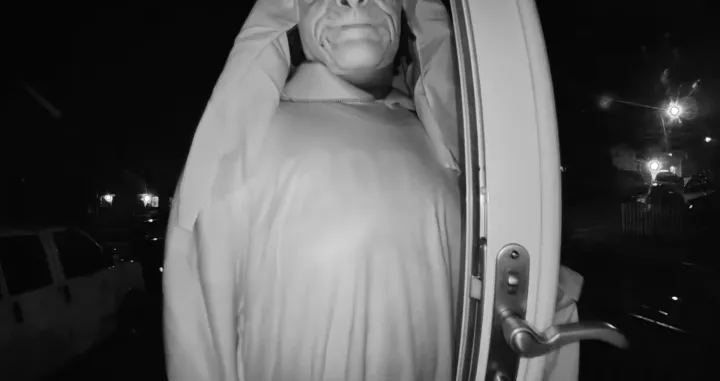 Jedan od jezivo prerušenih likova/Wusa9