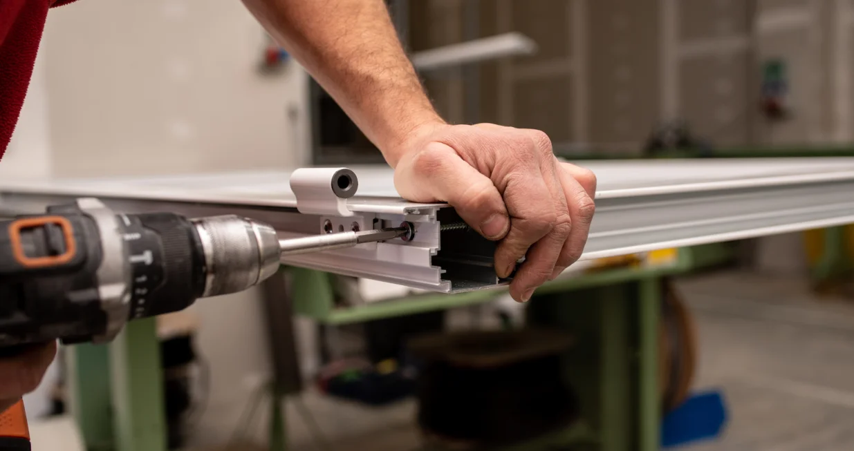 Primjeri poput Emira pokazuju da podrška Fonda nije samo finansijska pomoć//Ilustracija