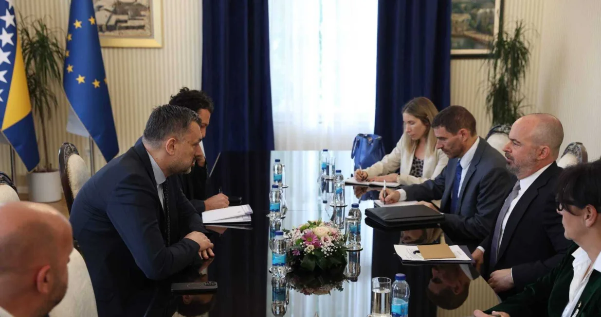 Elmedin Konaković sastao se danas sa otpravnikom poslova Ambasade SAD u BiH Johnom Ginkelom/Mvp