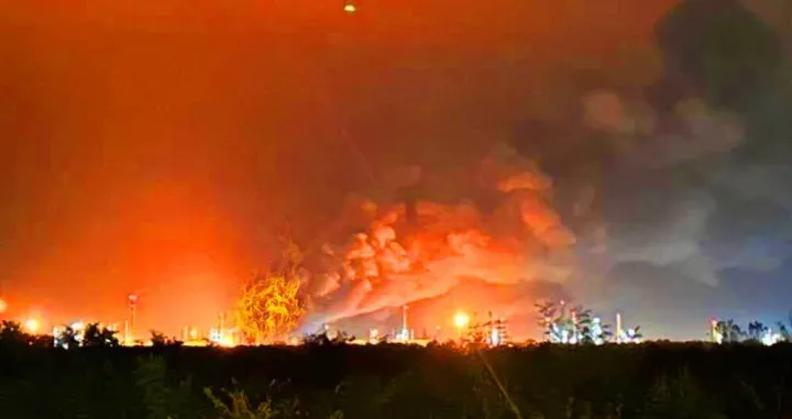 Požar u najvećij rafineriji nafte u mađarskoj/X