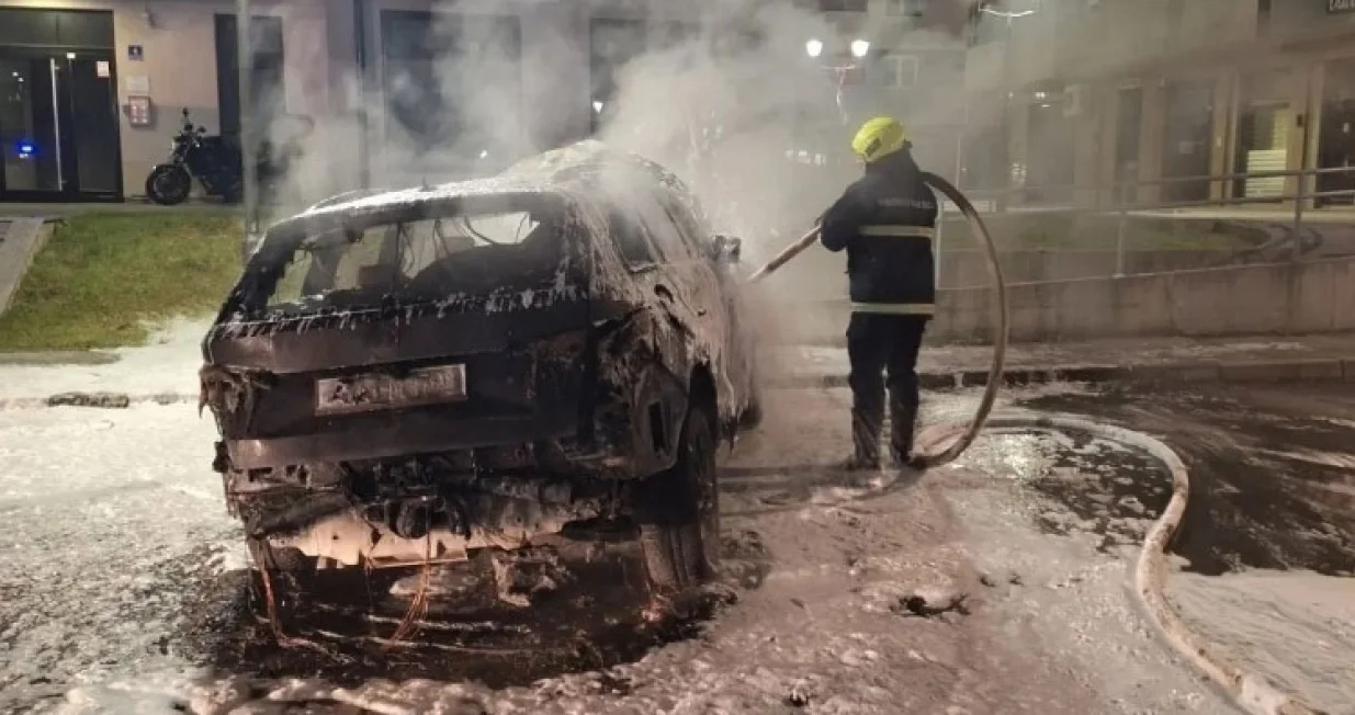 Vozila planula u junu prošle godine/Vatrogasna jedinica Istočno Sarajevo/Arhiva//