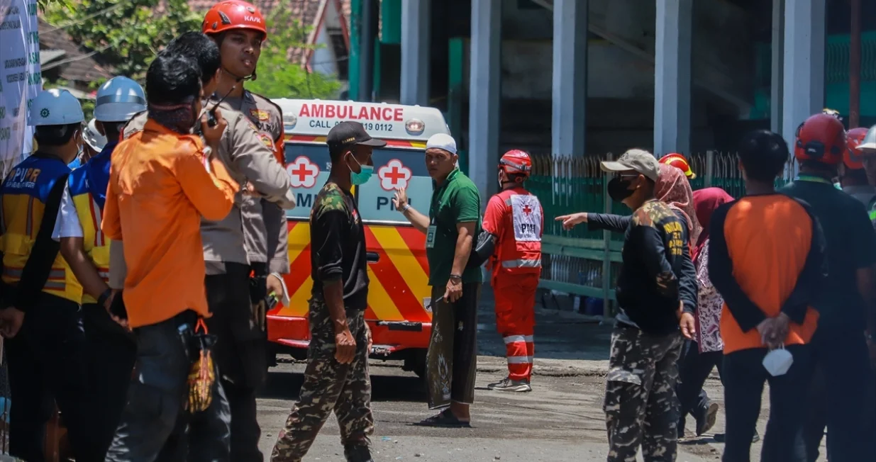 Spasioci se spremaju za evakuaciju/Anadolija/