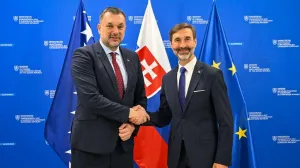 Ministar vanjskih poslova Bosne i Hercegovine Elmedin Konaković boravio je u službenoj posjeti Slovačkoj Republici od 20. do 21. oktobra na poziv Ministarstva vanjskih i evropskih poslova Slovačke Republike./
