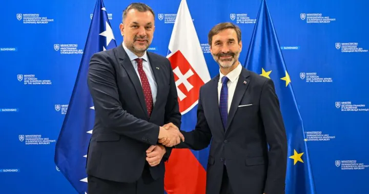 Ministar vanjskih poslova Bosne i Hercegovine Elmedin Konaković boravio je u službenoj posjeti Slovačkoj Republici od 20. do 21. oktobra na poziv Ministarstva vanjskih i evropskih poslova Slovačke Republike./