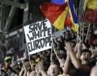 epa10008779 Fans of Romania cheer during the UEFA Nations League soccer match between Romania and Finland in Bucharest, Romania, 11 June 2022. EPA/ROBERT GHEMENT/Foto: Robert Ghement