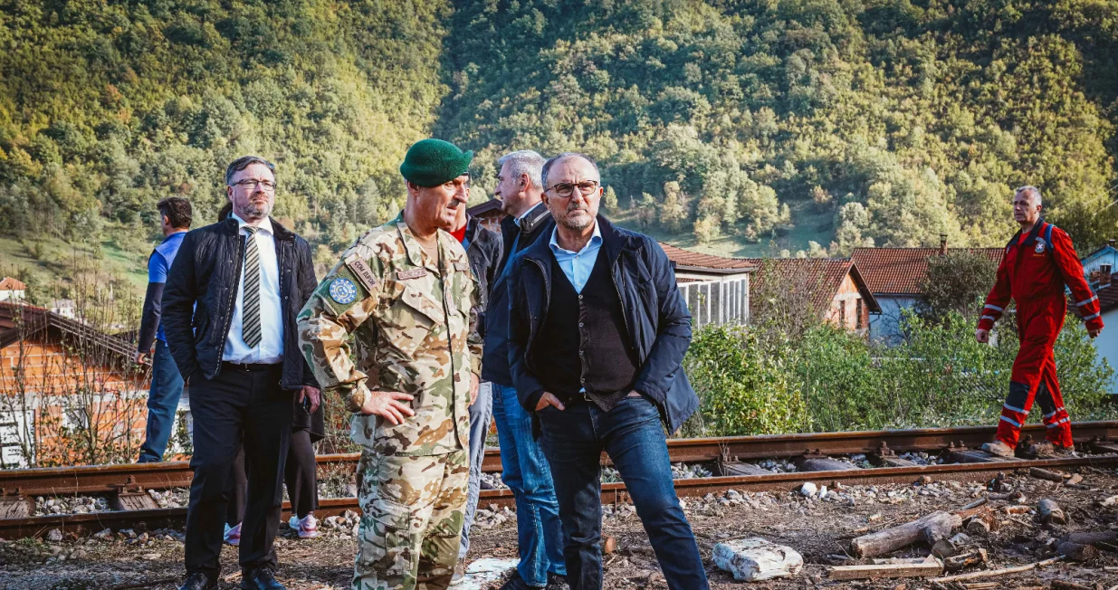 Luigi Soreca u Donjoj Jablanici nakon razornih poplava//