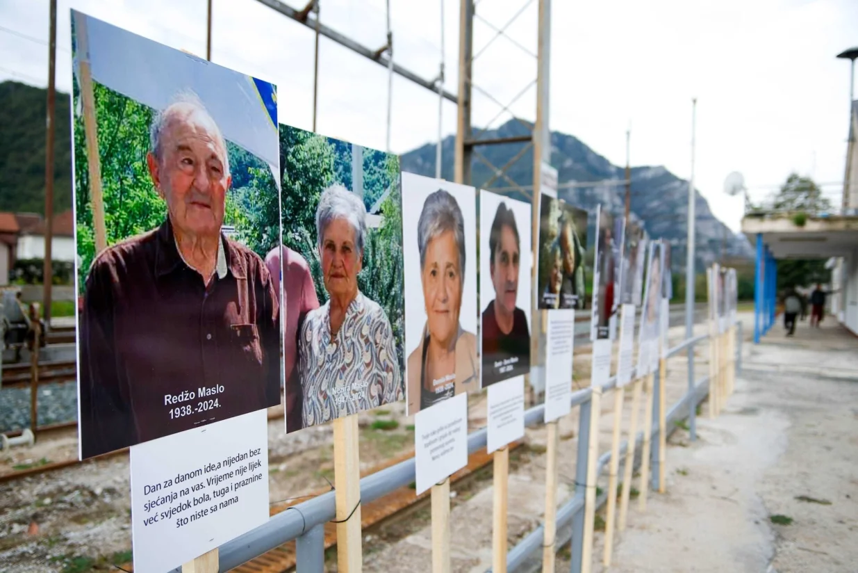 Fotografije stradalih u Donjoj Jablanici/Damir Deljo