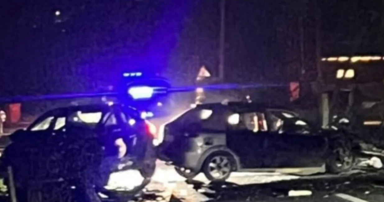 Uništena vozila na mjestu nesreće/Crna-hronika//