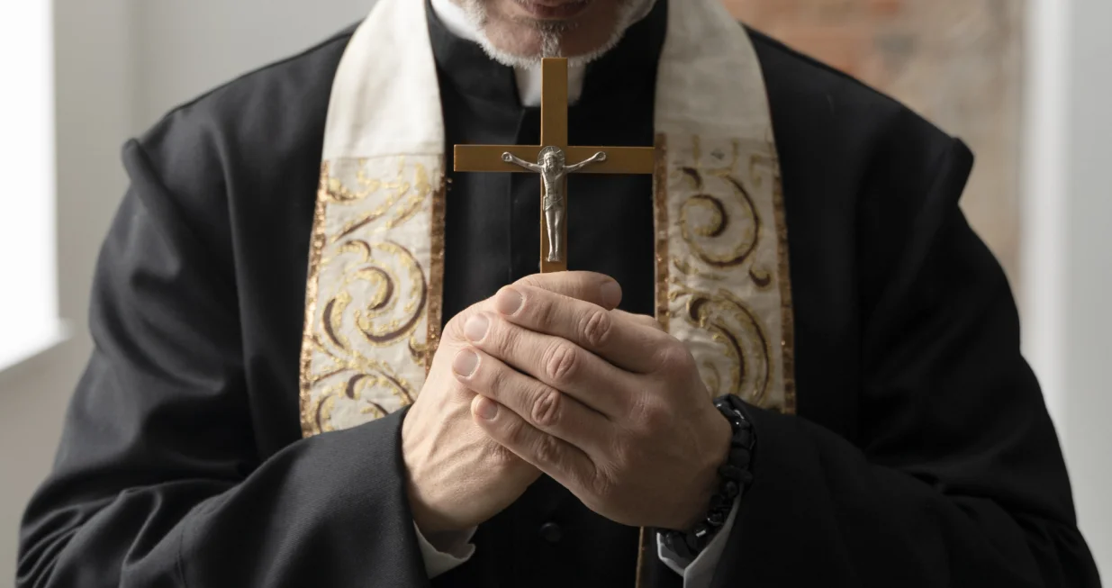 katolički sveštenik, ilustrcija/Freepik