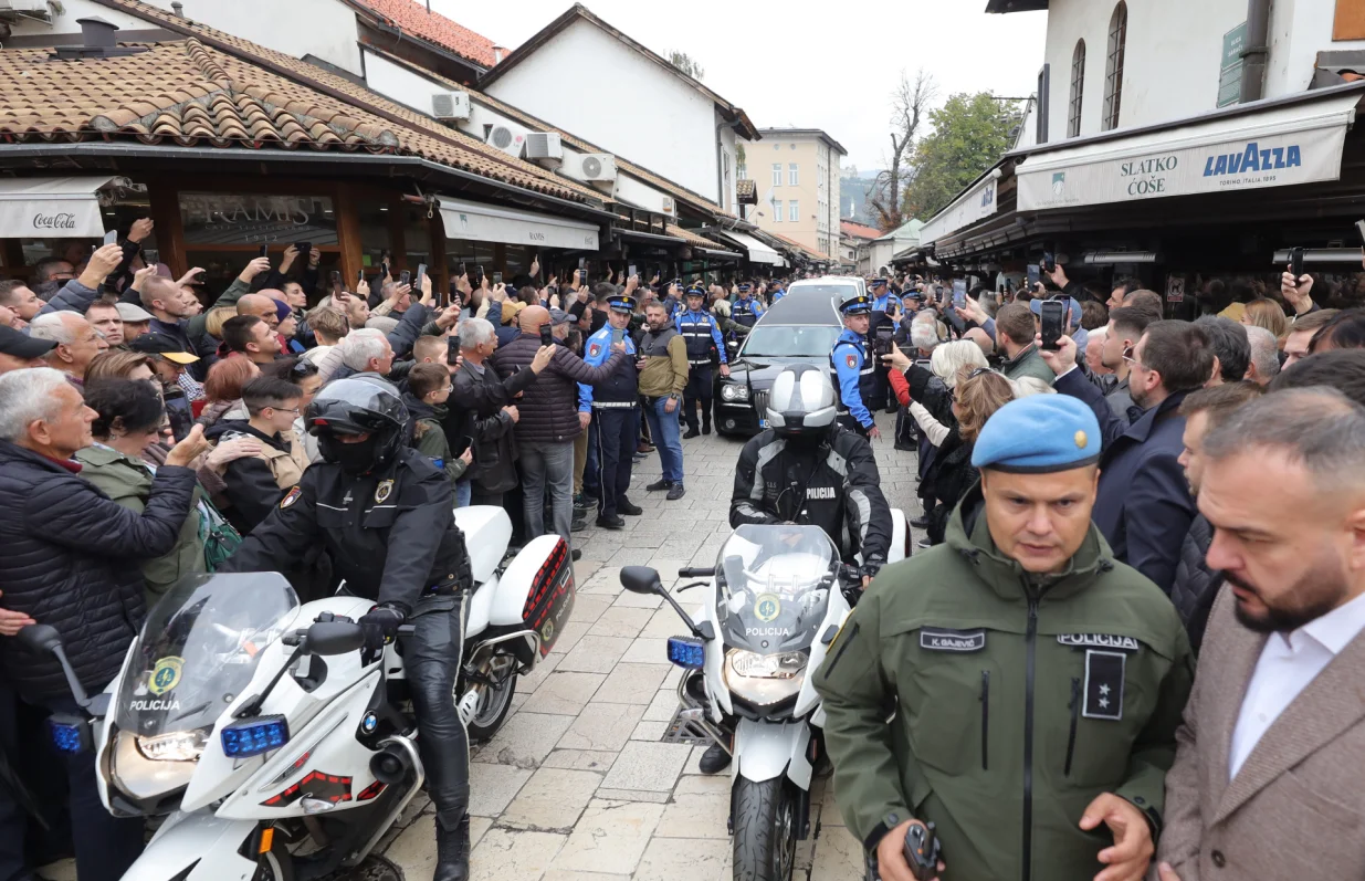 Posljednji ispraćaj Halida Be&scaron;lića Ferhadija i Titova ulica/Senad Gubelić