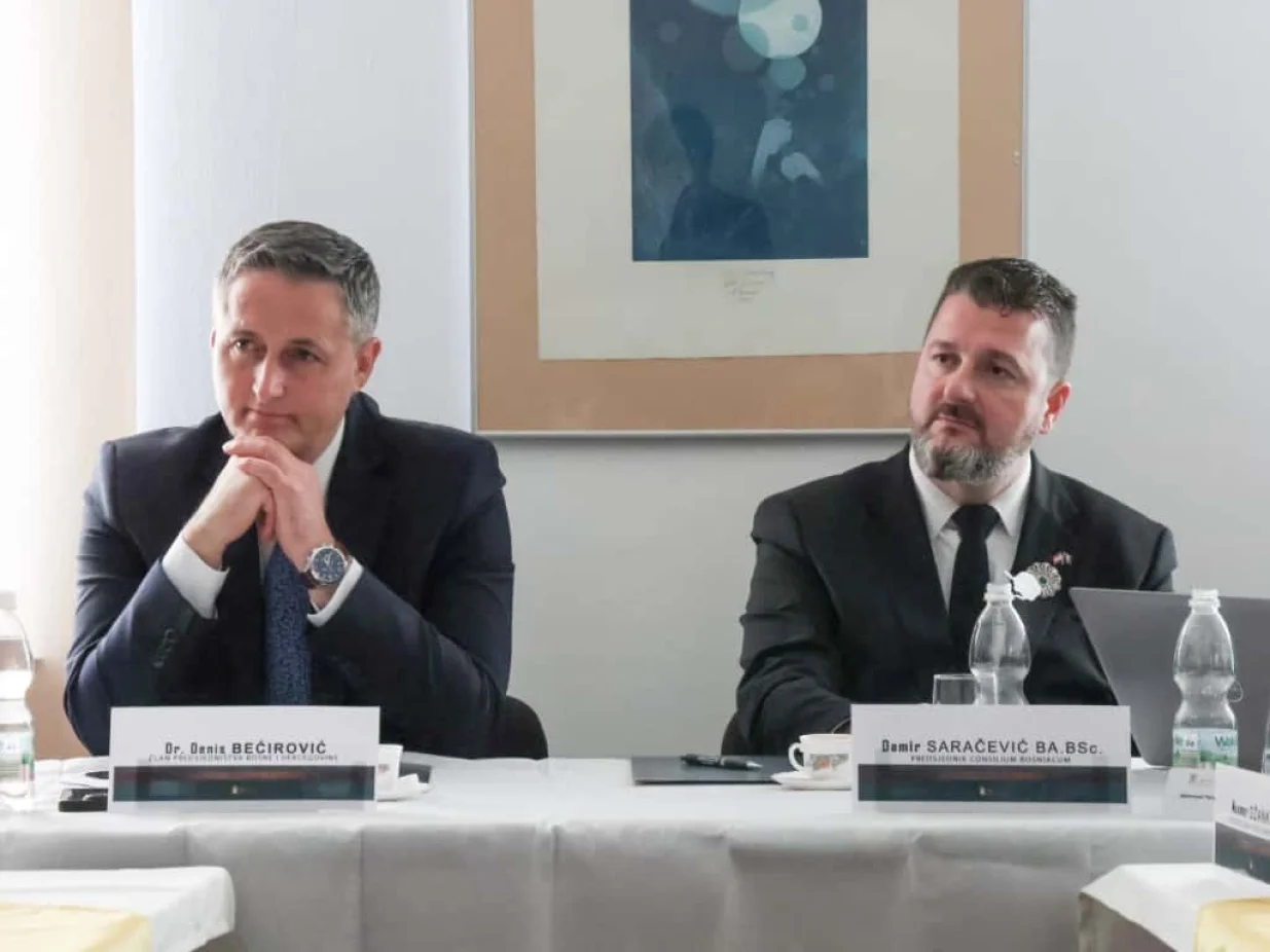 Denis Bećirović s predstavnicima bh. dijaspore u Beču; sastanak organiziran u saradnji sa Savezom bh. udruženja u Austriji Consilium Bosniacum//