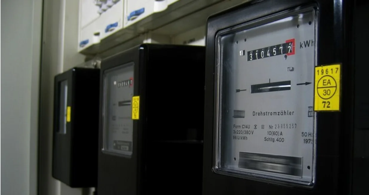 brojilo struje, sat za struju,/Pixabay