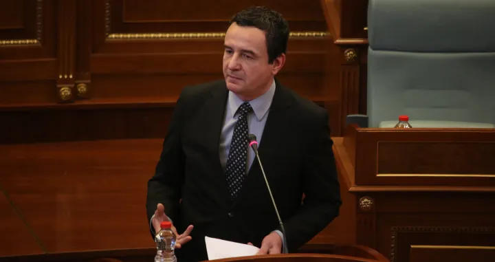 Premijer Kosova Albin Kurti podneo je danas Skupštini Kosova izveštaj o sastanku u Ohridu sa predsednikom Srbije Aleksandrom Vučićem, ocenivši da je postignutim sporazumom Srbija de fakto priznala Kosovo (Erkin Keçi - Anadolu Agency)/�