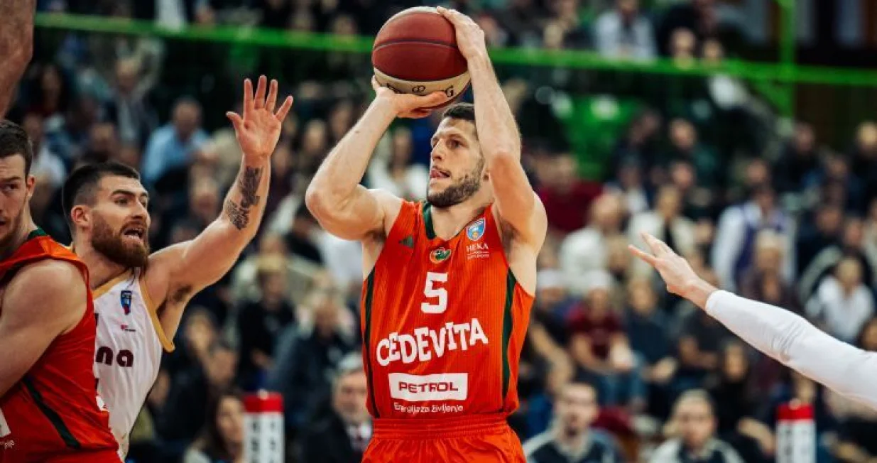 Aleksej Nikolić na utakmici protiv Bosne/Foto: 