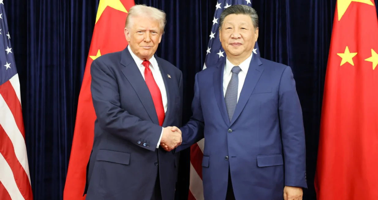 donald trump, xi jinping/