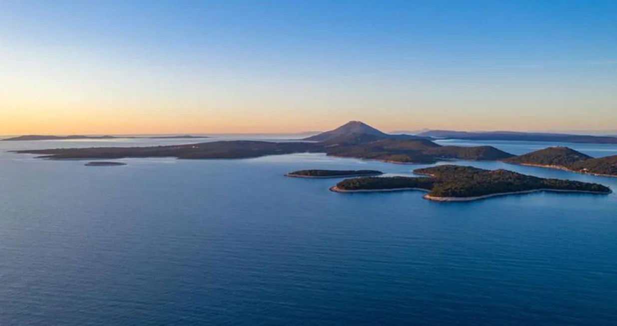 Otok Lo&scaron;inj, Hrvatska/Dejan Jazvić