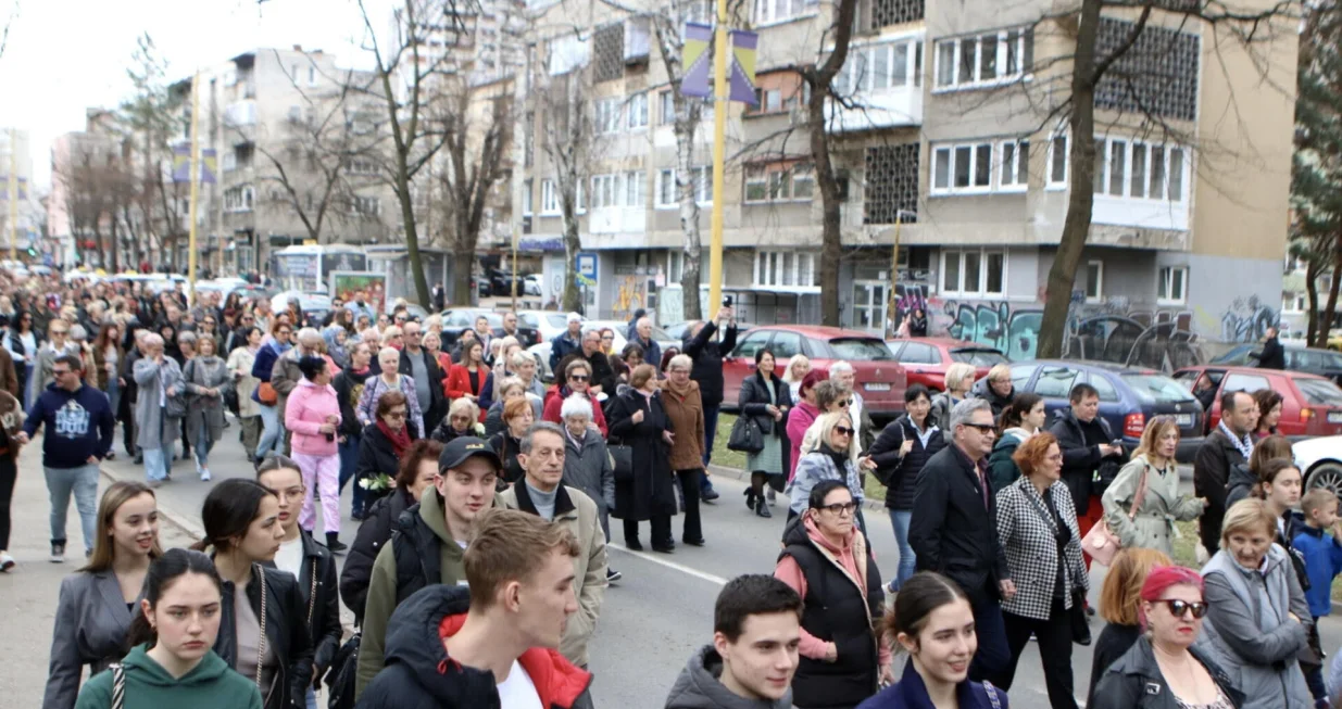 Tuzlaci na ulici/Tuzlanski.ba
