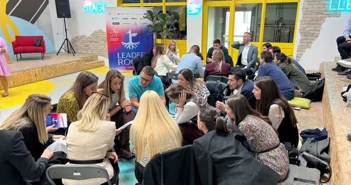 Kultura povratne informacije: druga sesija programa Leader Roots pod pokroviteljstvom UNIQA osiguranja	Edukacija Leader Roots/