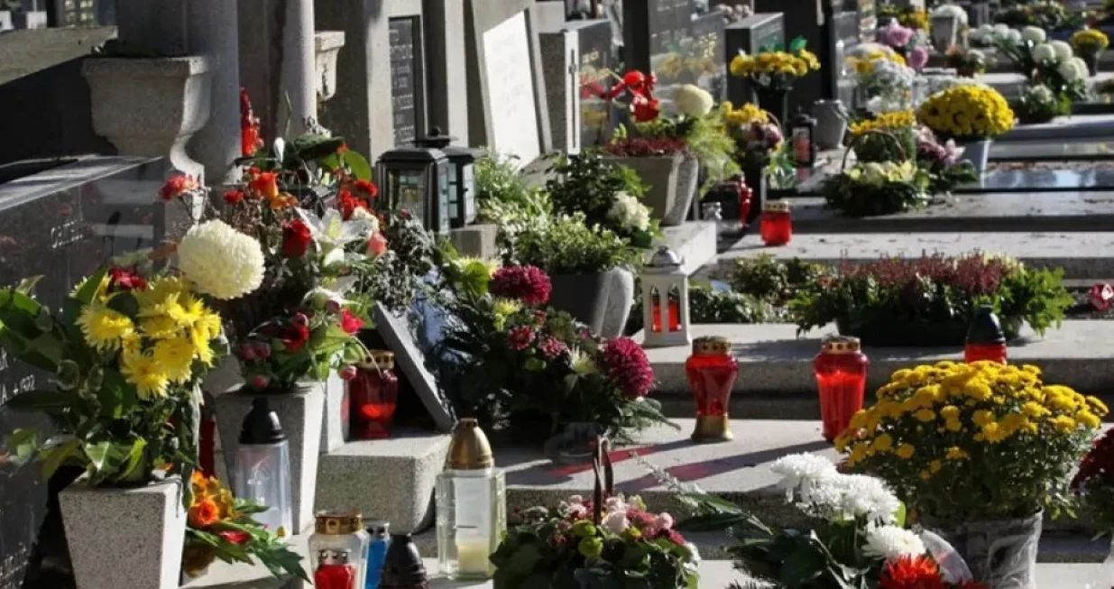 svi sveti/Ilustracija/Rtv Slon