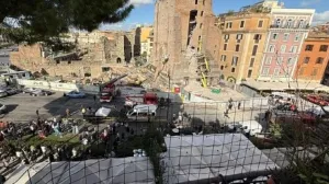 Toranj, Koloseum, Rim/X.com