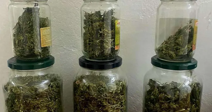 Predao drogu/MUP HNK//