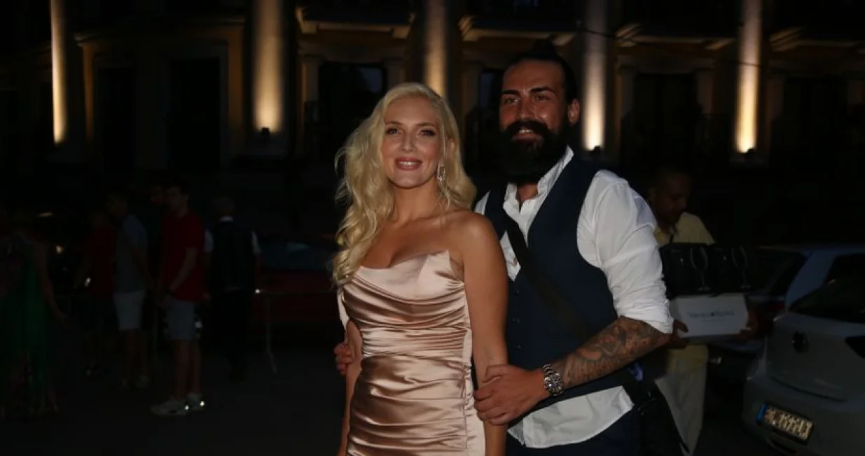 Nikolina Kovač i Saša Kapor/Nikola Tomić