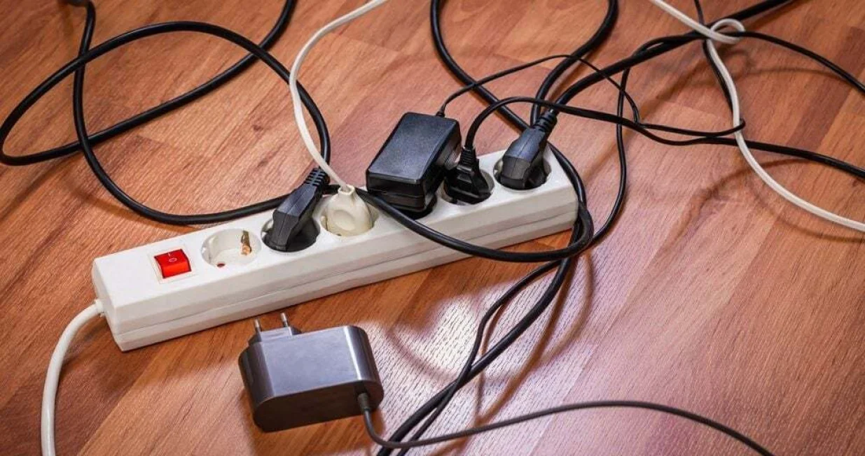 Produžni kabl/Ilustracija/