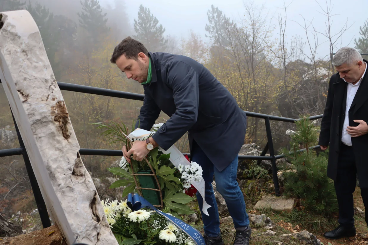 Uk i Šaljić su odalu počast/KS/