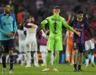epa10268023 FC Barcelona's (L-R) Sergio Busquets, Ter Stegen and Pedri at the end of the UEFA Champions League group C soccer match between FC Barcelona and FC Bayern Munich at Camp Nou stadium in Barcelona, Spain, 26 October 2022. EPA/Alejandro Garcia/Foto: Alejandro Garcia