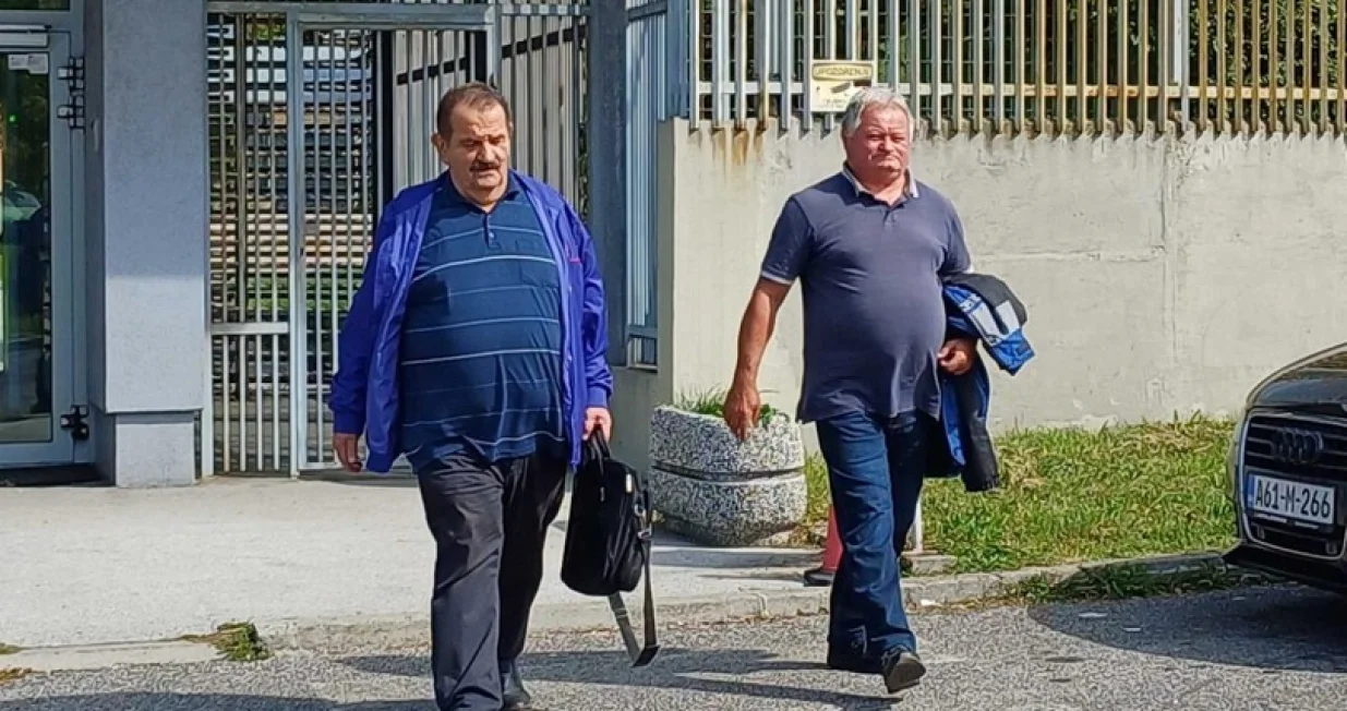 Ljuban Vuković (desno) sa advokatom Slobodanom Perićem/Detektor/Detektor