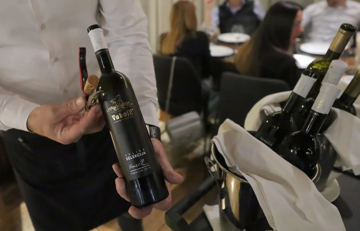 Vukoje vina - restoran Druga kuća/Foto: Senad Gubelić