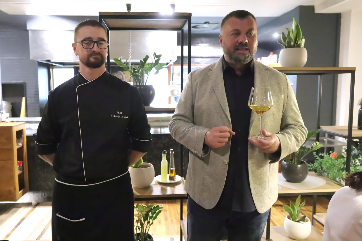 Vukoje vina - restoran Druga kuća/Foto: Senad Gubelić