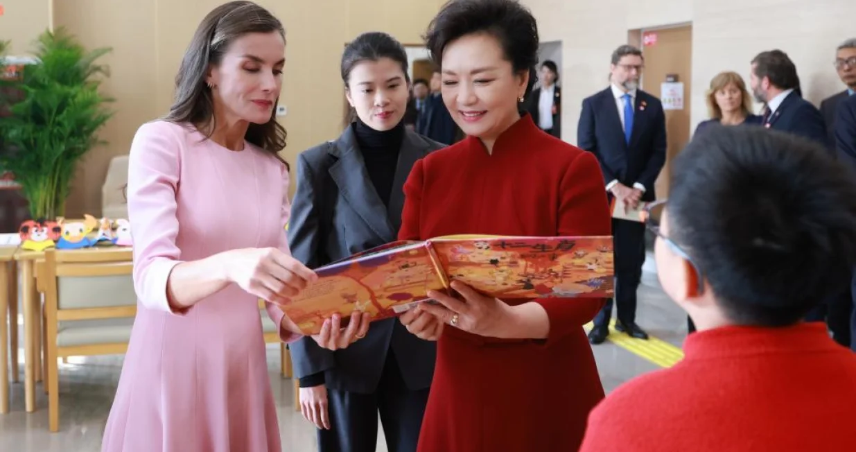 Peng Lijuan i kraljica Letizia/Kmg