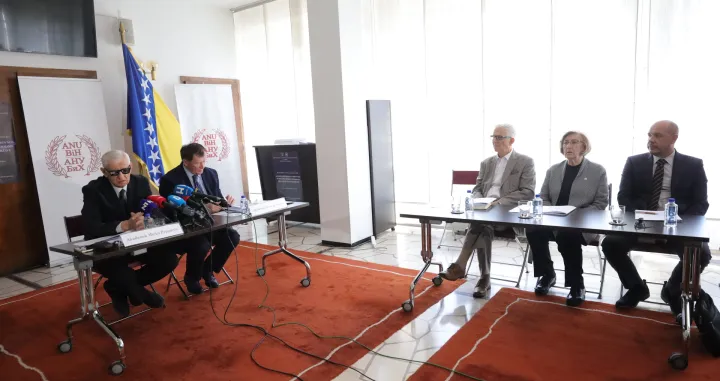 Pres-konferencija na kojoj će biti predstavljen program i učesnici skupa "30 godina Dejtonskog mirovnog sporazuma: dosezi u izgradnji mira i funkcionalne države" anu/Senad Gubelić