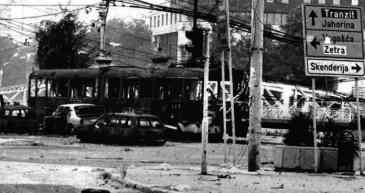 granatiranje sarajeva, sarajevo, rat, opsada, granatirano/