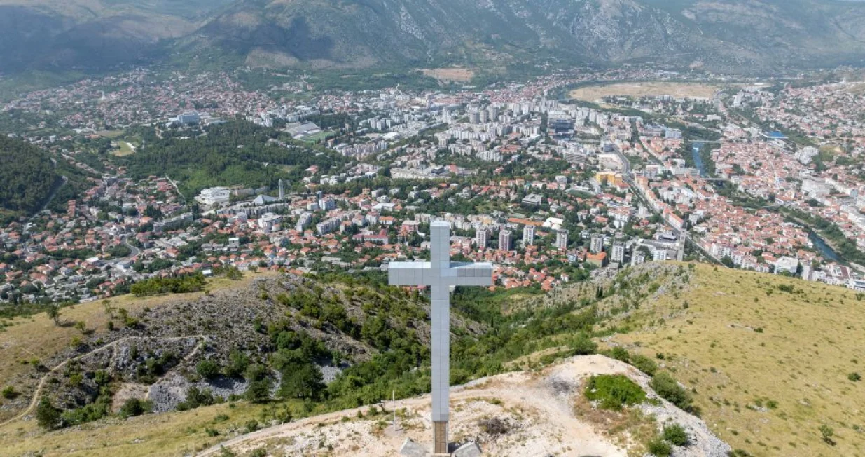 Brdo Hum iznad Mostara/Agencije//