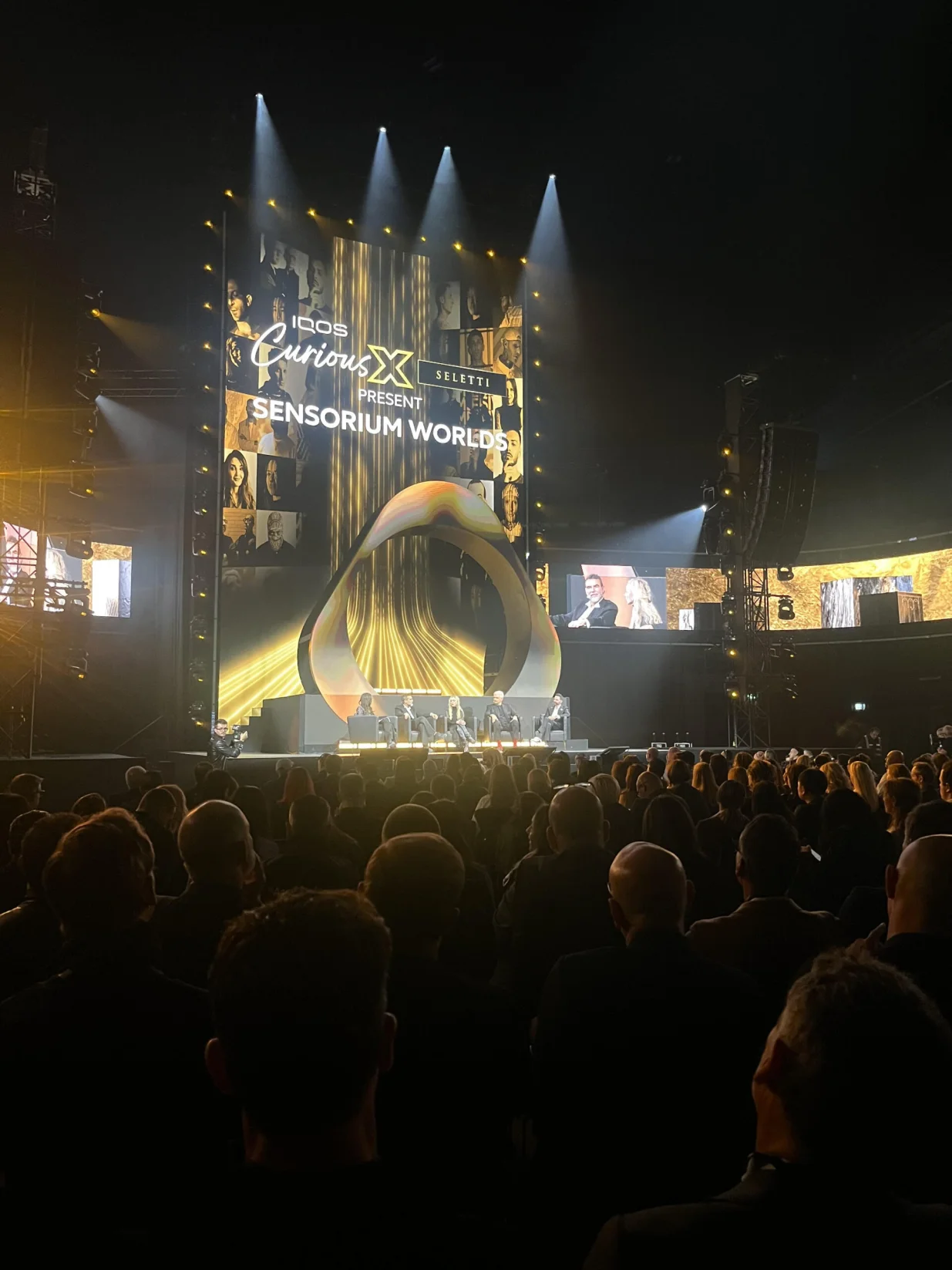 IQOS tim/Dženisa Zukančić