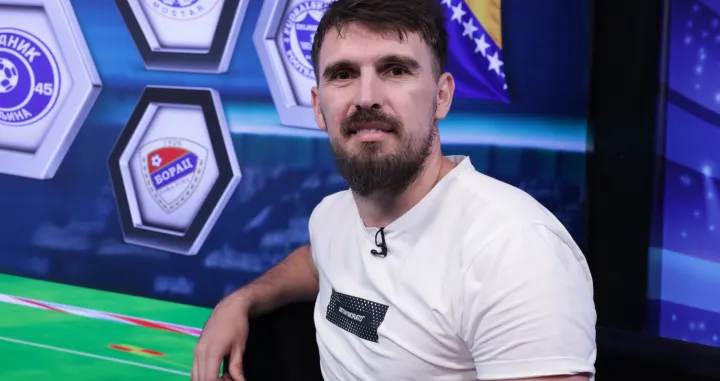 Enes Sipović gost je najnovije epizode podcast (In)direkt/Foto: Oslobođenje 