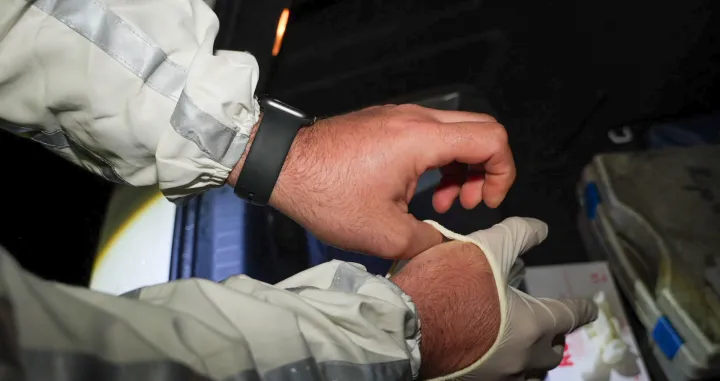 Uprava policije Ministarstva unutrašnjih poslova Kantona Sarajevo (MUP KS) počela je s upotrebom uređaja za indikaciju droga i testiranje vozača na prisustvo droga u organizmu, na saobraćajnicama u KS//